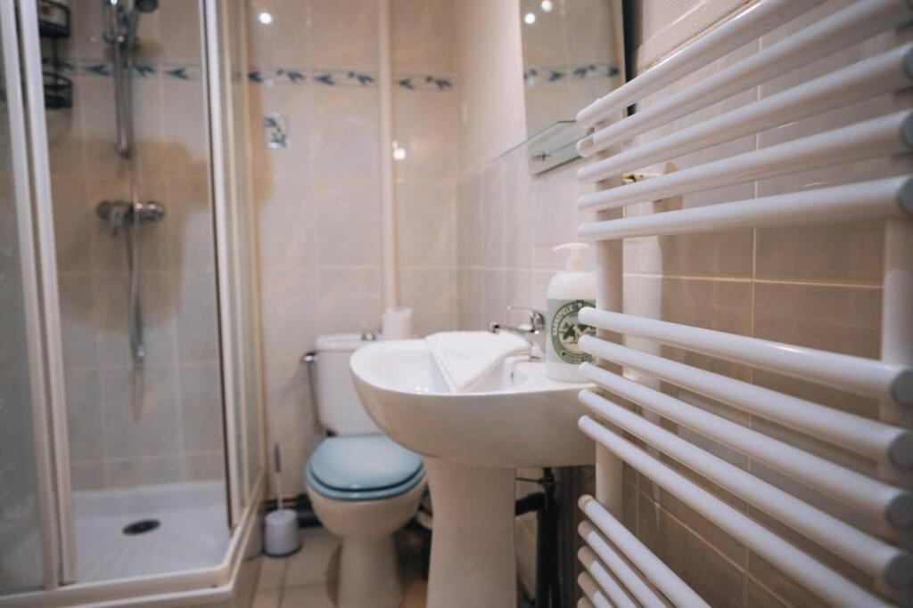 A Hauteur De Toits • Le Spacieux En Coeur De Ville Châteauroux Kültér fotó